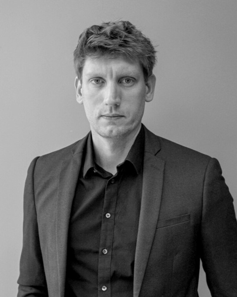 Red Ridge: Bolsa sobe tímida depois de uma segunda-feira tensa