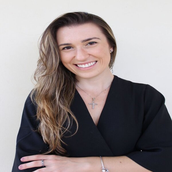 Adv Vivian Marques comandará coluna de opinião na CRC!News