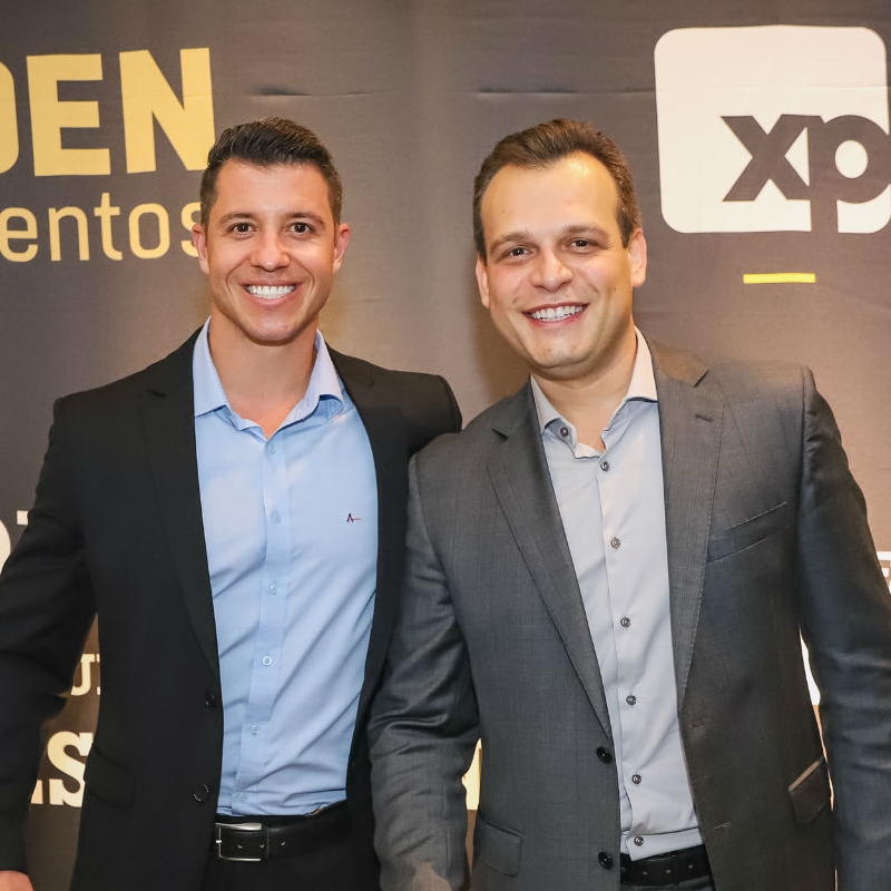 Golden busca profissionais que já possuam experiência