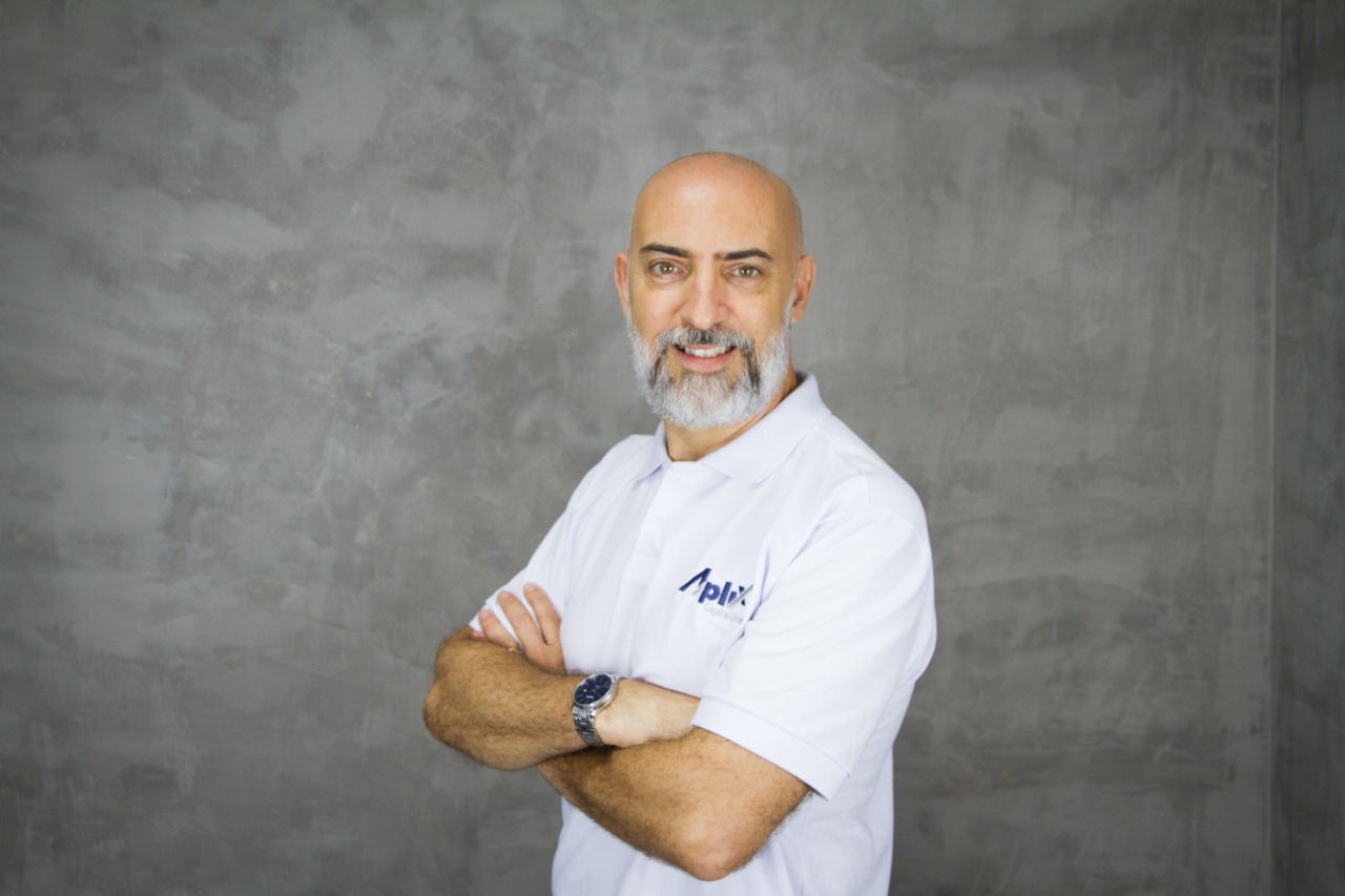 Geração prateada aposta na experiência para vencer no mundo da assessoria