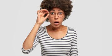 O dever do assessor de prestar informação ao cliente