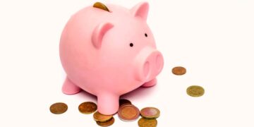 Estudo aponta maioria das pessoas ainda tem a poupança como principal investimento