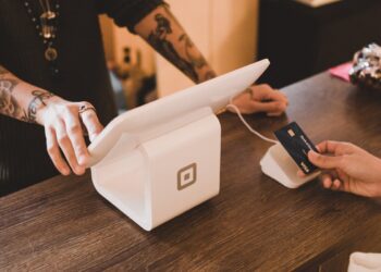 Cartão Rico Visa Infinite oferece 15% de Investback para novos clientes na Black Friday