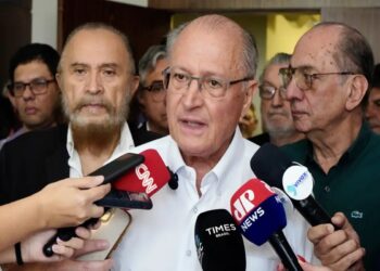 Safra recorde deve reduzir preço dos alimentos, diz Alckmin