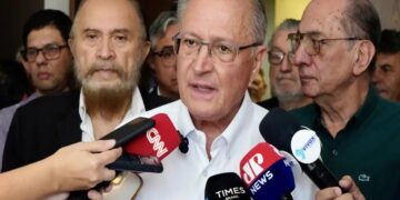 Safra recorde deve reduzir preço dos alimentos, diz Alckmin