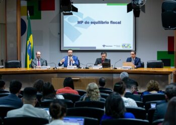 Sem aumentar tributos, Governo apresenta MP para compensar desoneração da folha