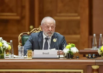 Lula defende governança global para inteligência artificial durante agenda na Índia