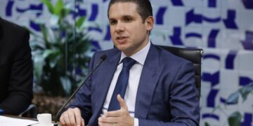 Câmara deve votar novo regime para socorrer ou liquidar bancos, anuncia Hugo Motta